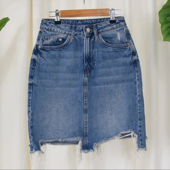 H&M denim Distressed Skirt - Picture 2 of 5